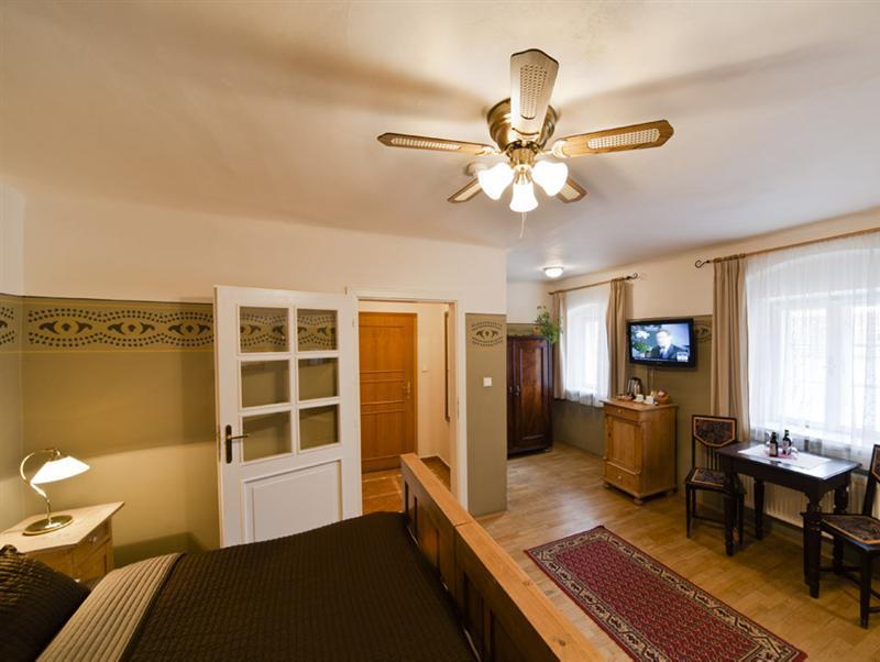 Hotel Archibald At The Charles Bridge 4*