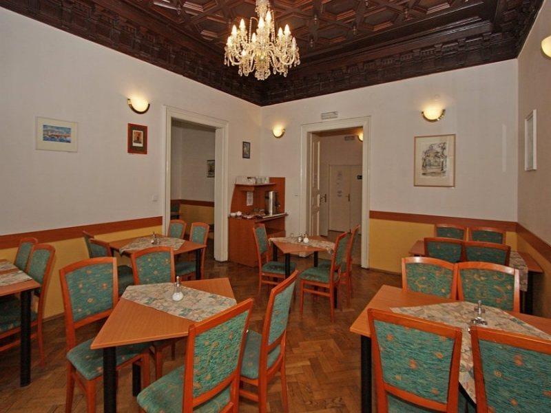 Hotel Centre 3*