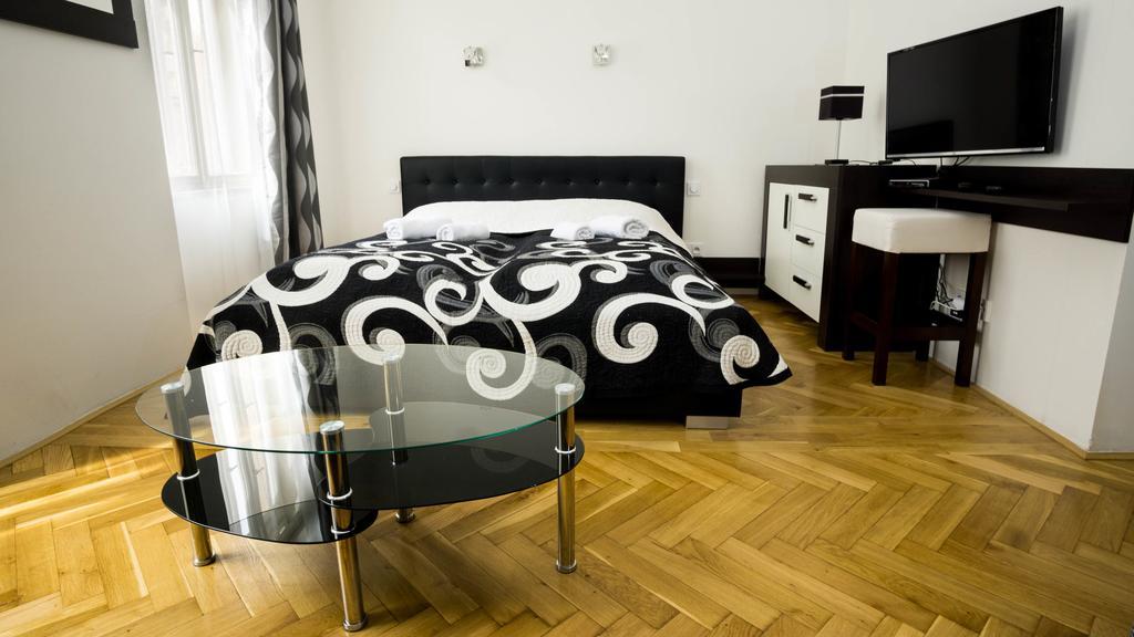 Black & White By Wenceslas Square And Muzeum Prag