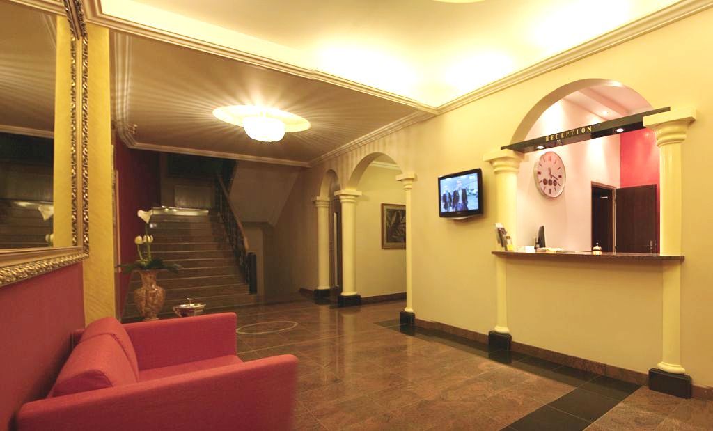 Relax Hotel