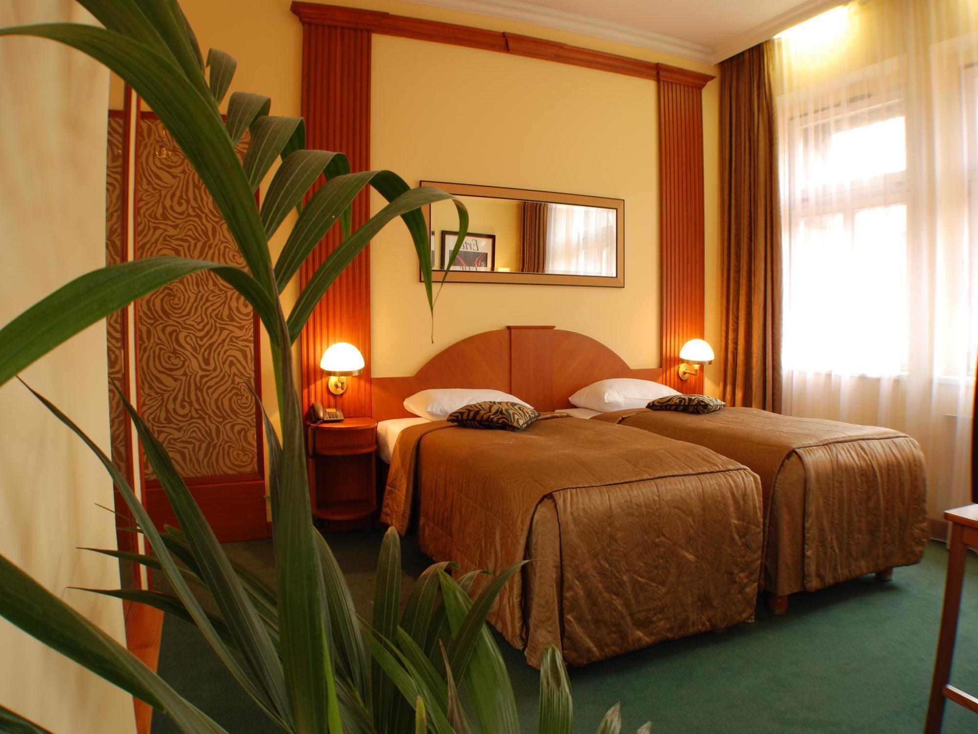 Ea Royal Esprit 4*