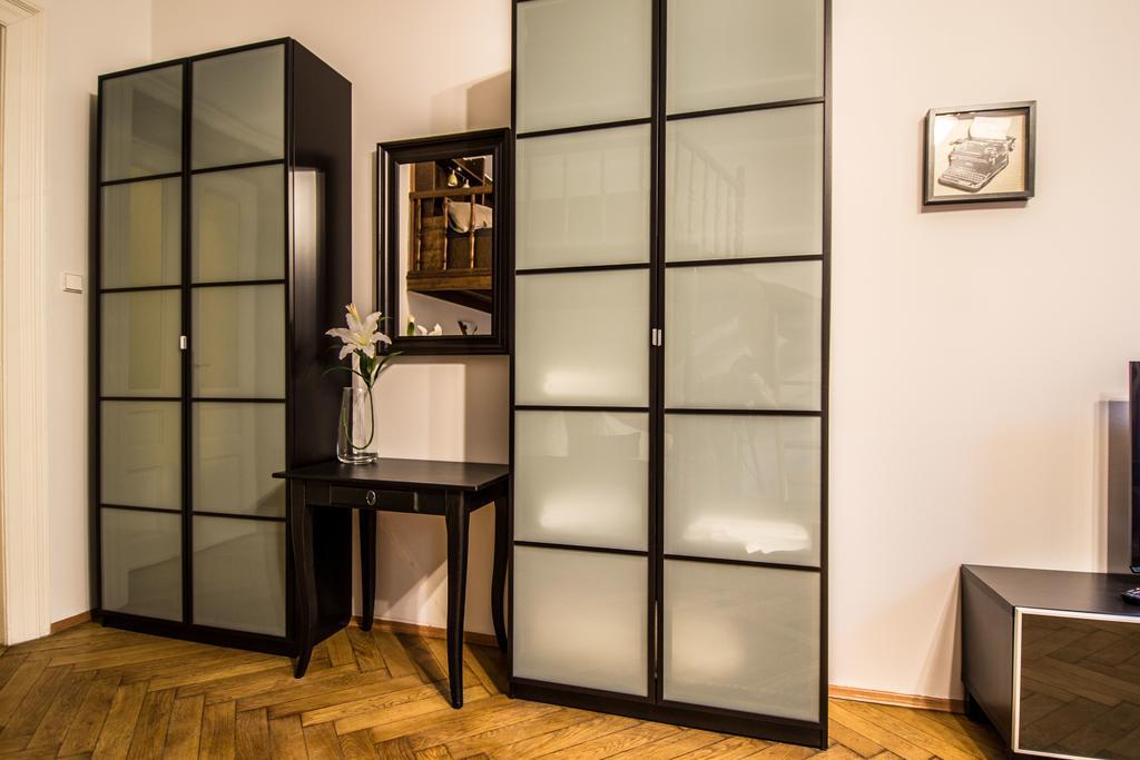 Apartment Colonial Ruterra 2bdr Prag