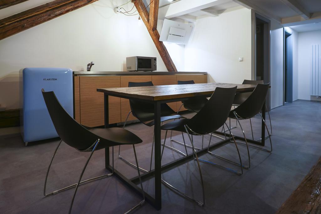 Apartment At The Blue Duckling *