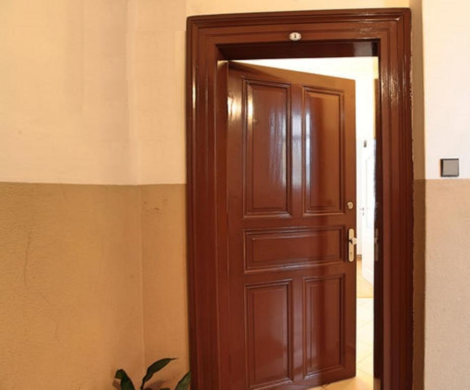 Angel Aparthotel 3*