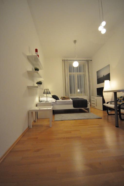 Apartment Husitska
