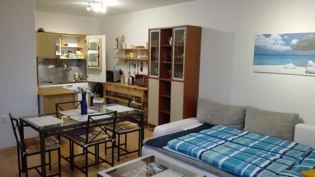 Mojmirova Apartment Prag