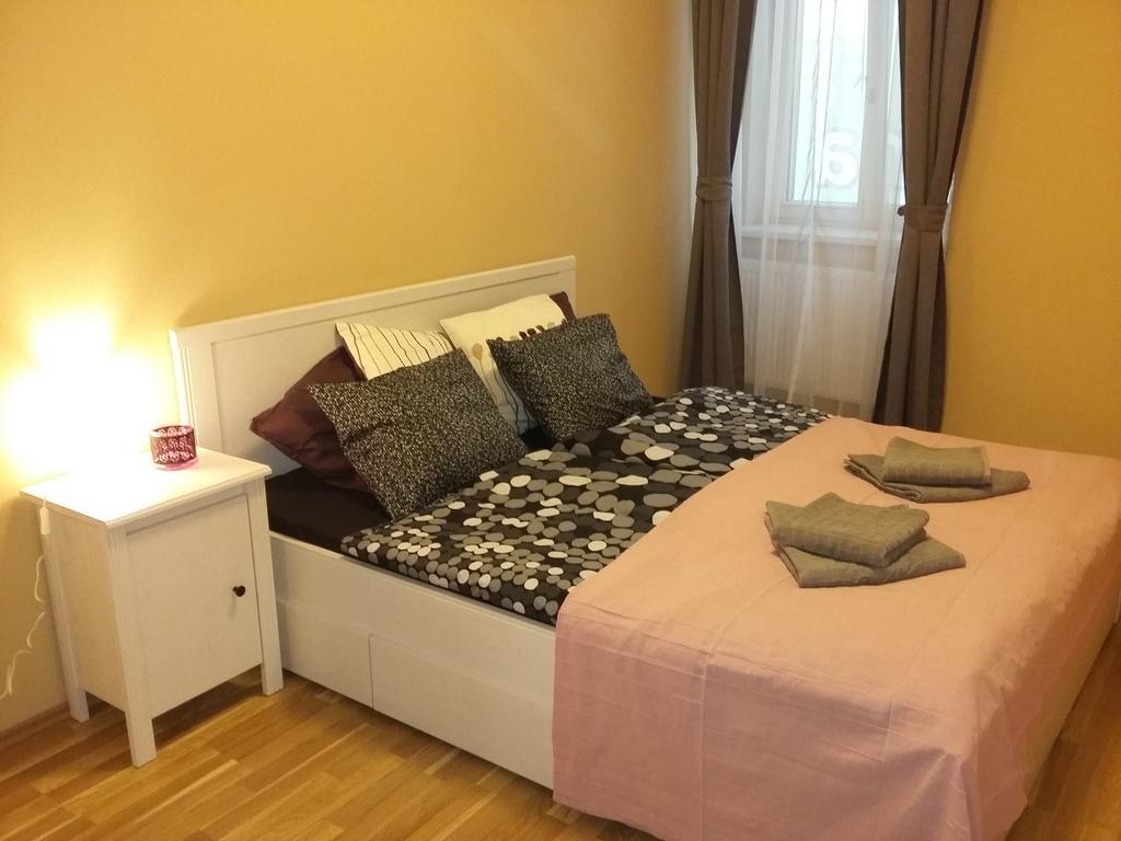 Apartment Vltavska B *