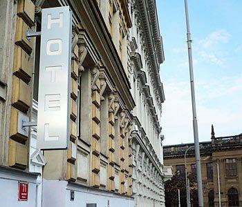 Royal Plaza Hotell
