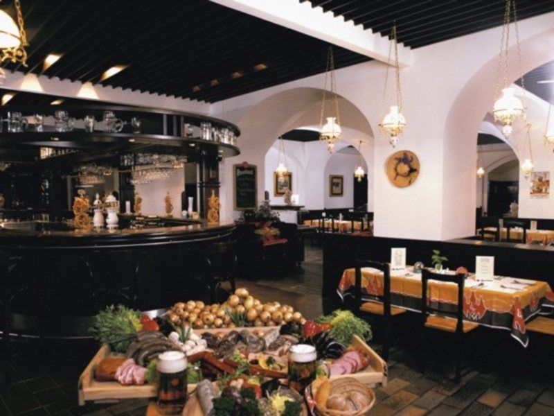 Hotel Ambassador Zlata Husa Prague