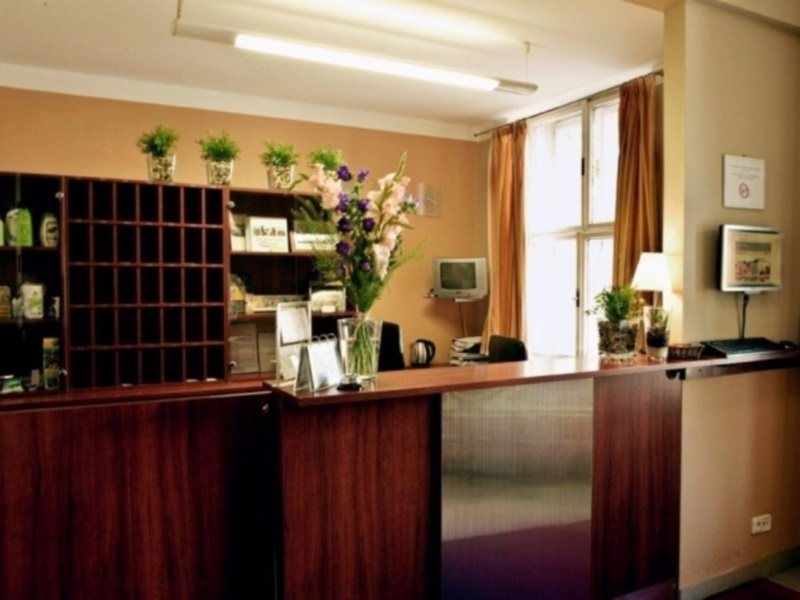 Hotell Pytloun Kampa Garden Prag