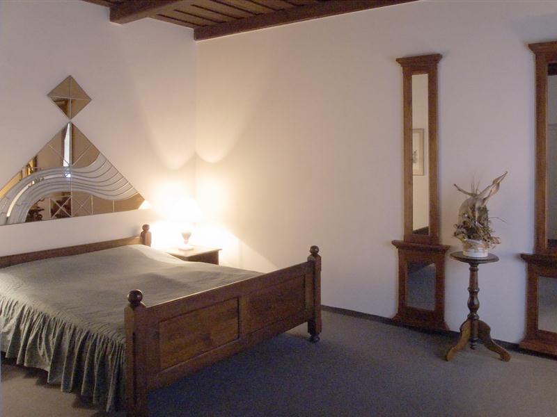 Hotell U Krize
