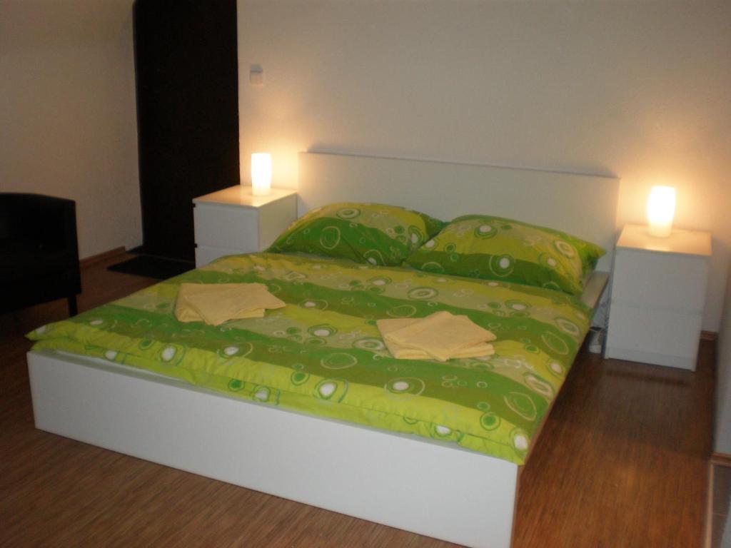 Apartment-narodni 17 Lägenhet *