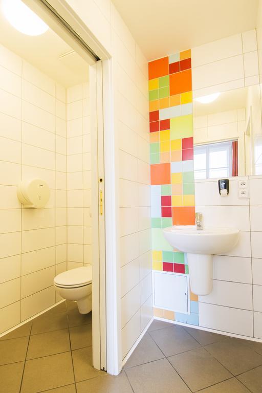 Safestay Prague Charles Bridge Hostel *