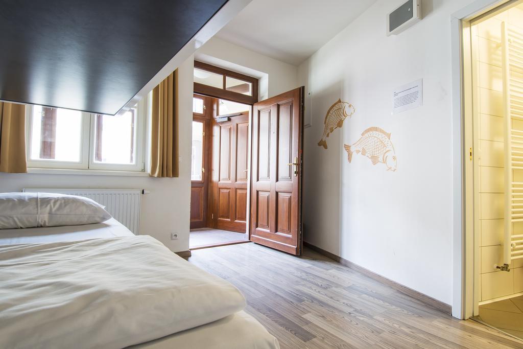 Hostel Safestay Prague Charles Bridge *