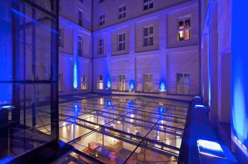 The Grand - The Leading Of The World Hotell