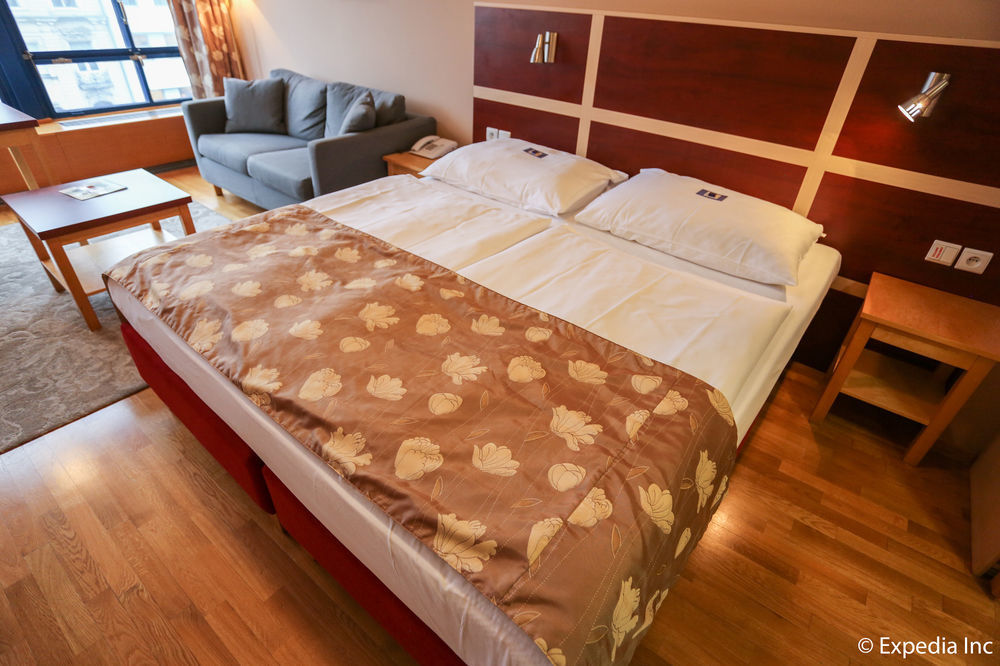 Ea Julis Hotell Prag