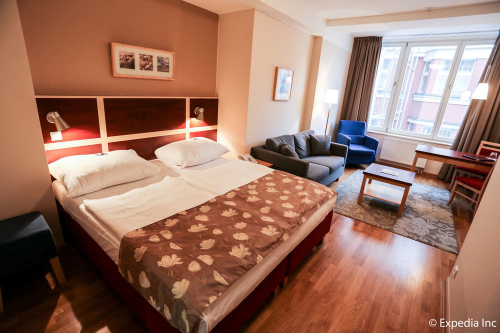 Ea Julis Hotell