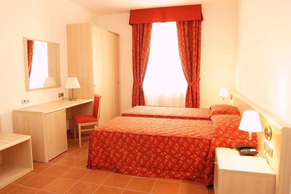 Caesar 4* Praha