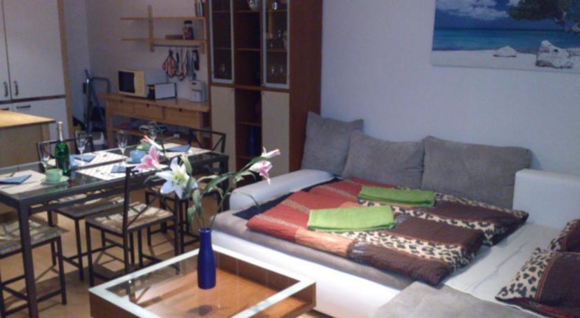 Apartment Mojmirova *