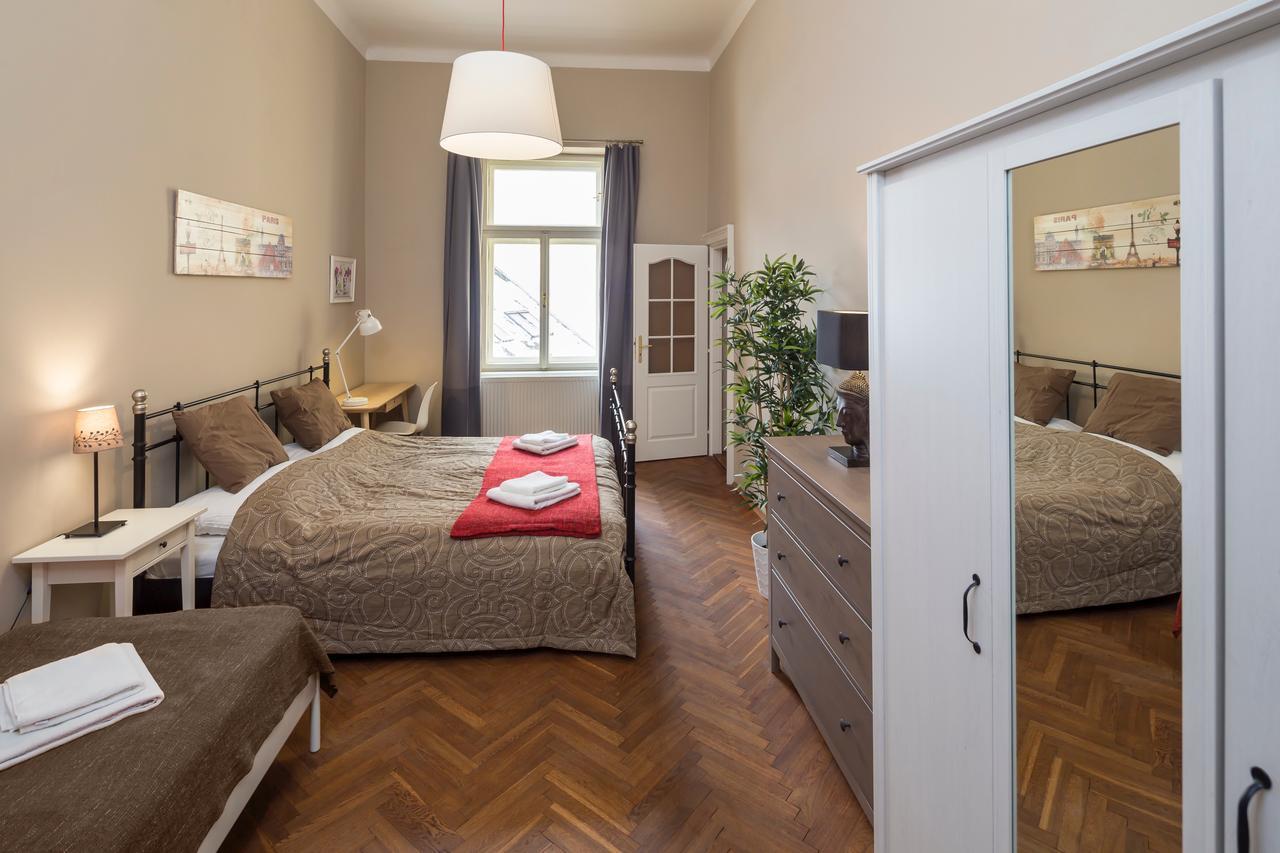 Dlouha 2ab * Prague