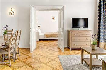 Apartment 6 Continents By Adrez Prague