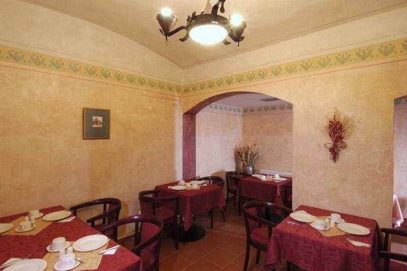 Hotell Ea Jeleni Dvur Castle 3*