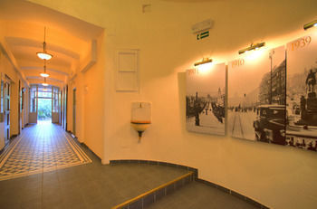 Wenceslas Square - Czech Leading Hotel Praha