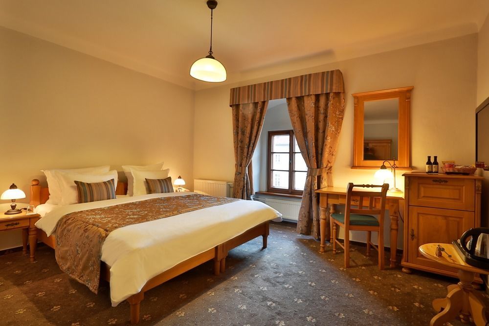 Questenberg 4* Praha