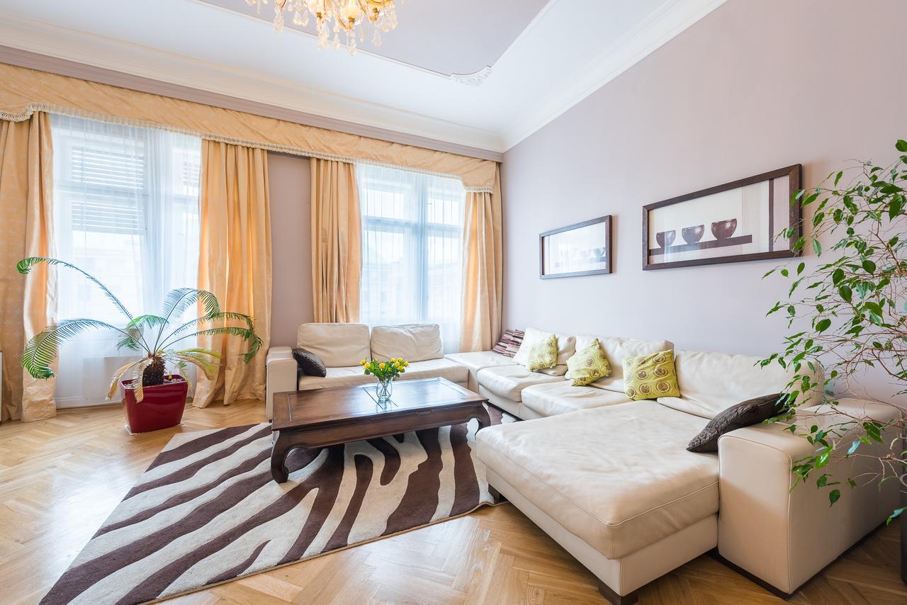 Wenceslas Square Apartment Prague
