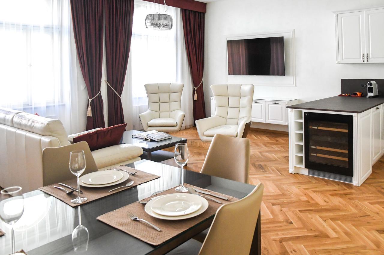 High Heaven Apartment *