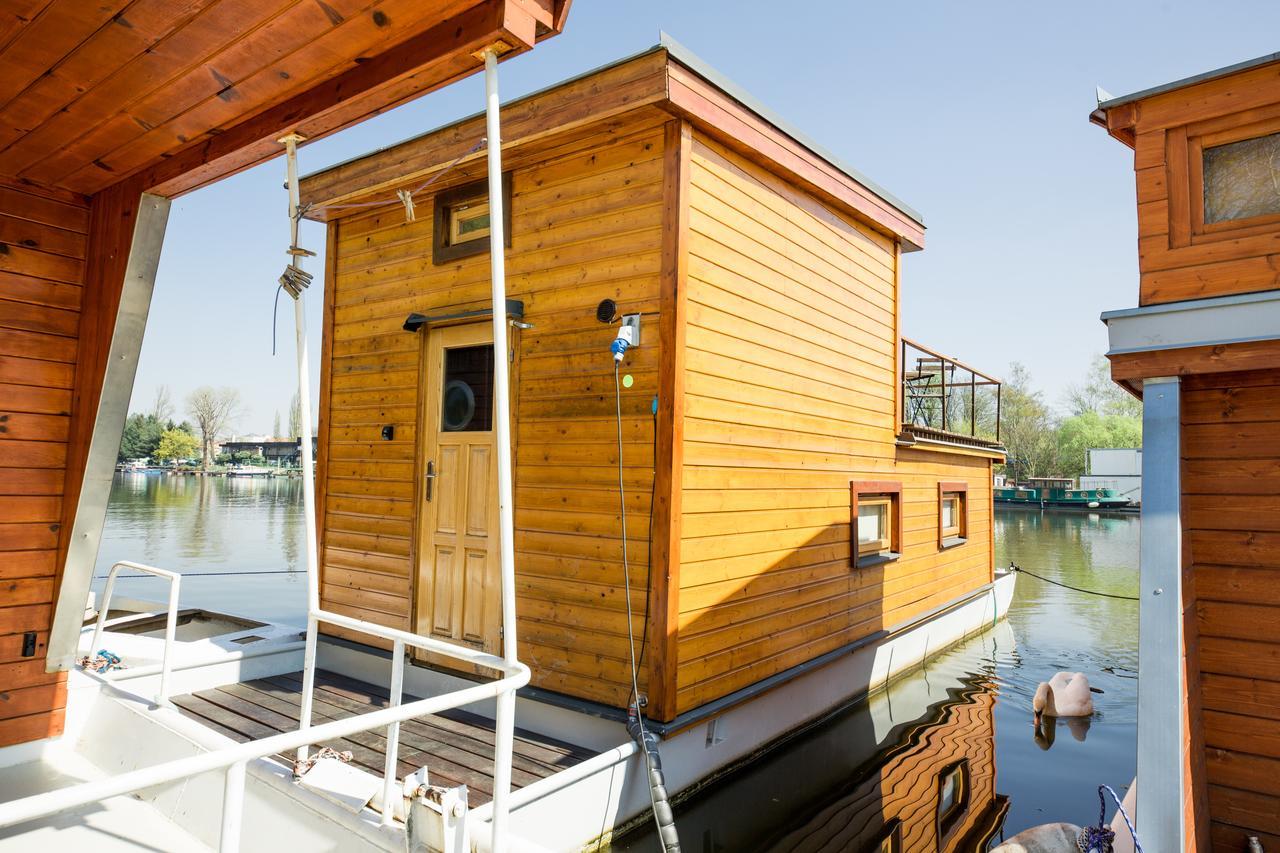 Exclusive Houseboats At Smichov Lejlighed