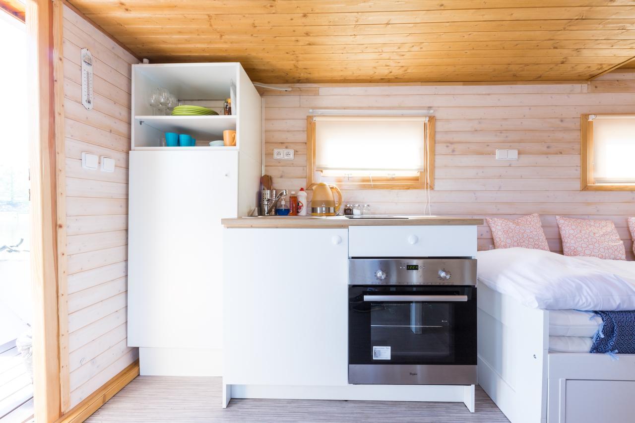 Exclusive Houseboats At Smichov *