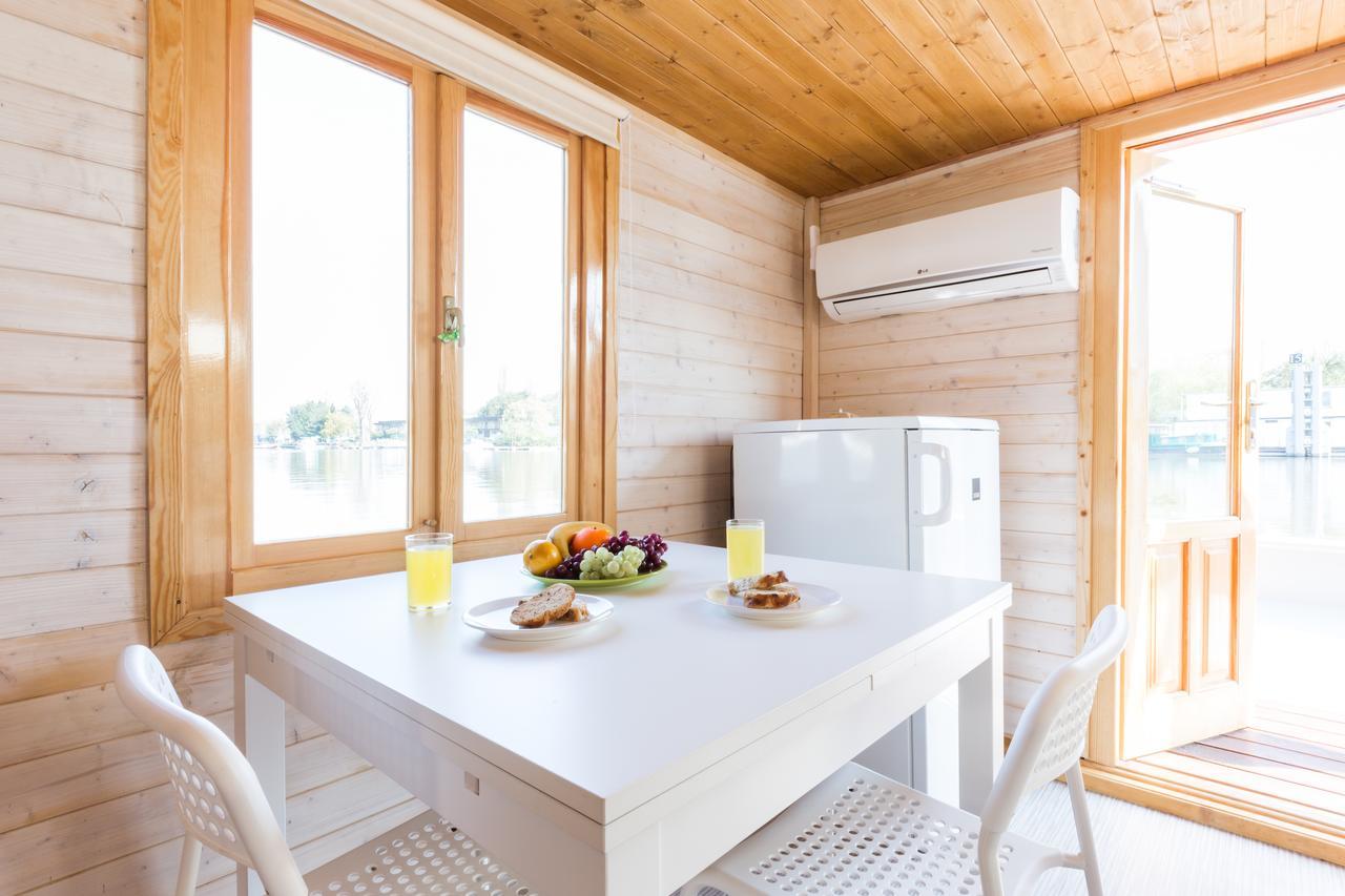 Lejlighed Exclusive Houseboats At Smichov *