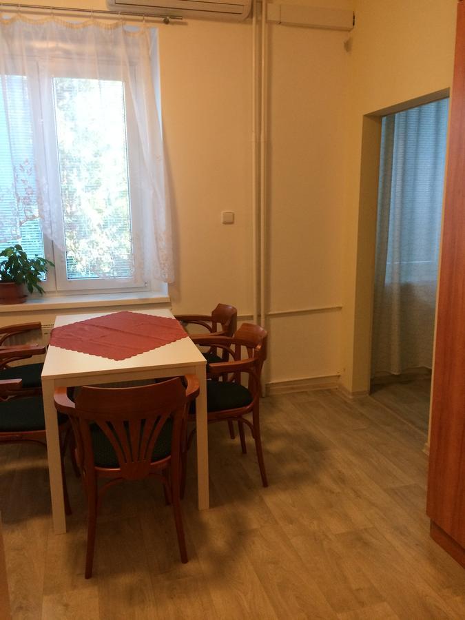 Apartment 4