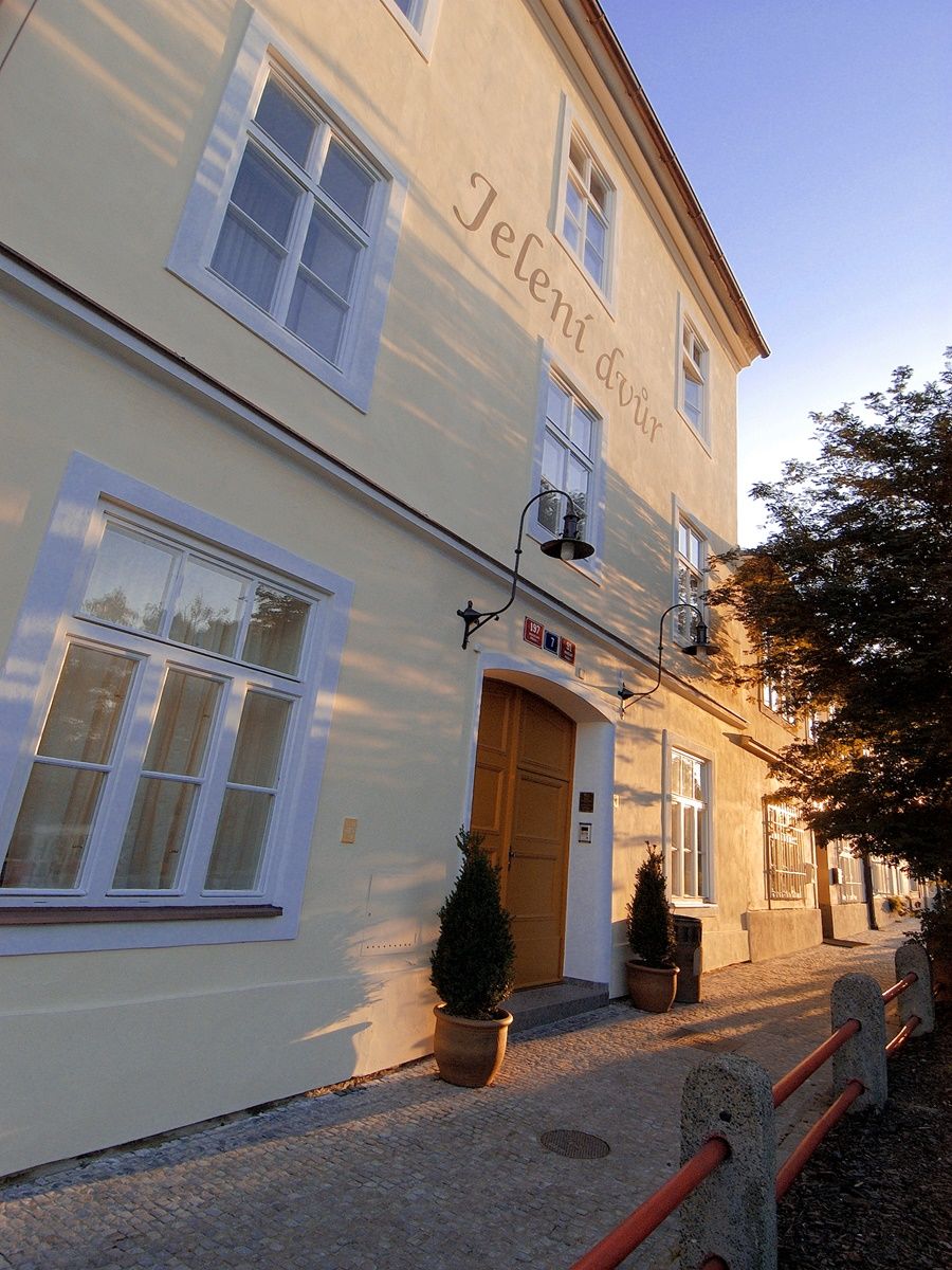 Ea Jeleni Dvur Castle 3*