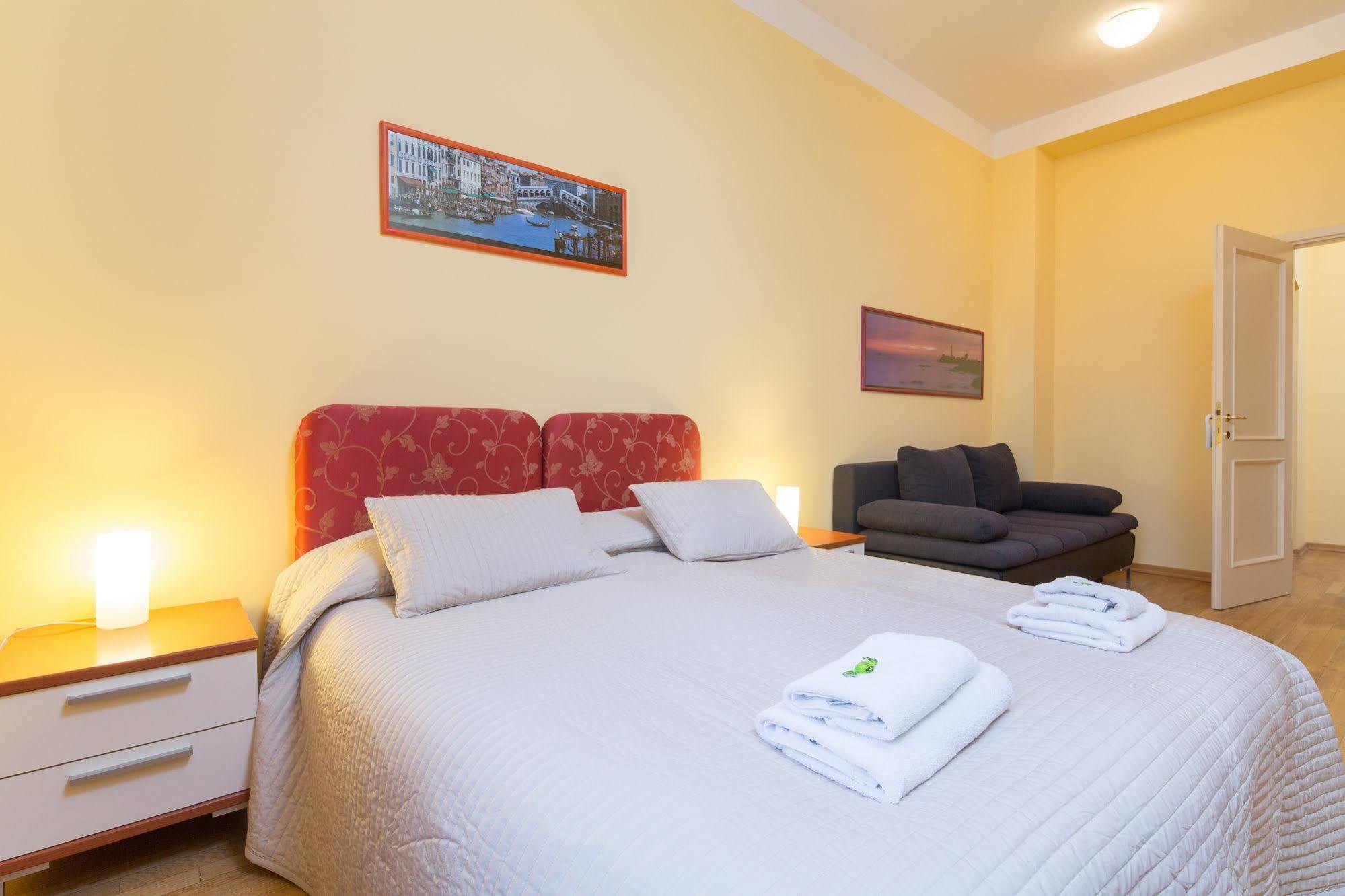 City Lounge 3*