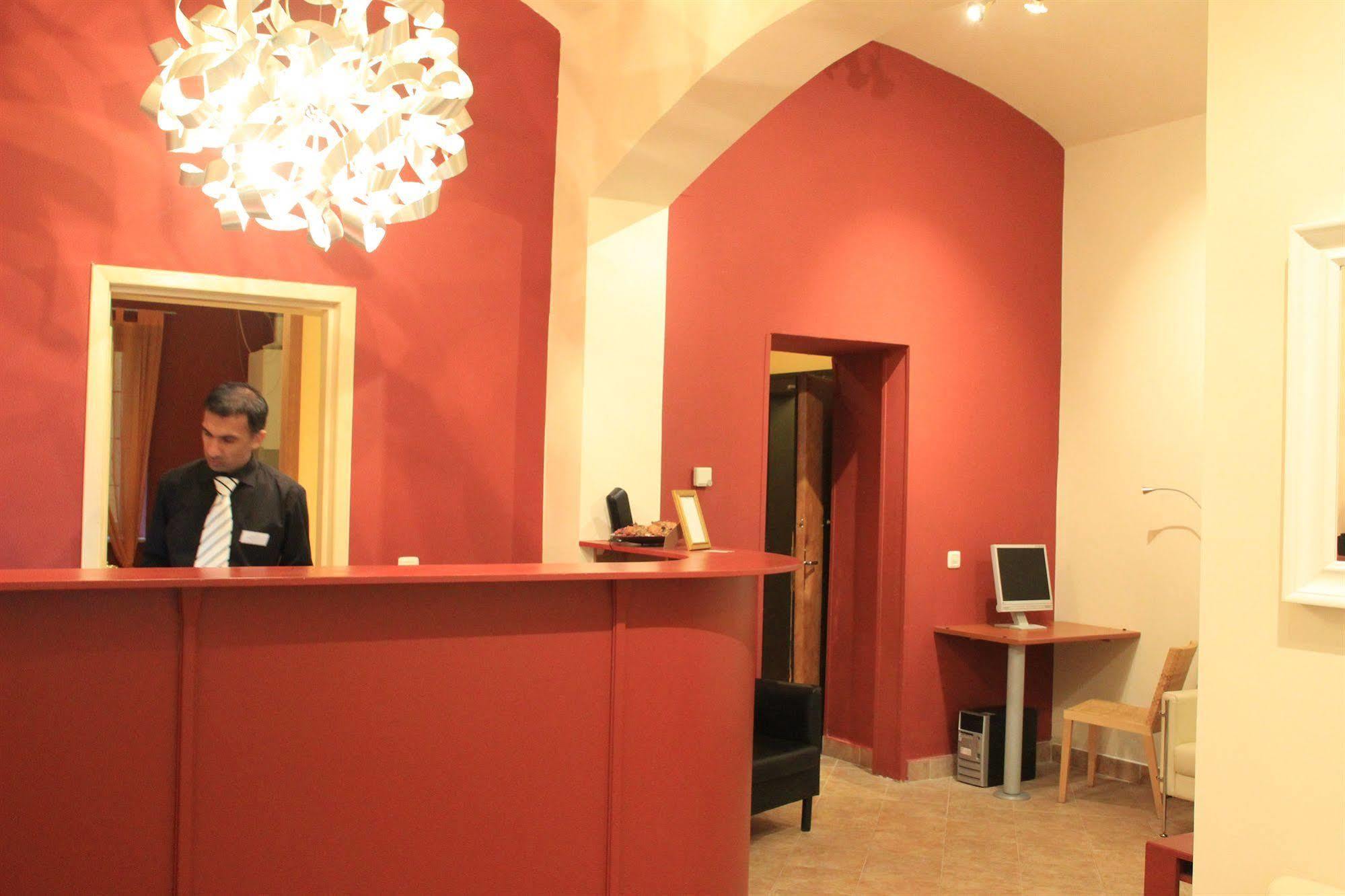 City Lounge Hotel