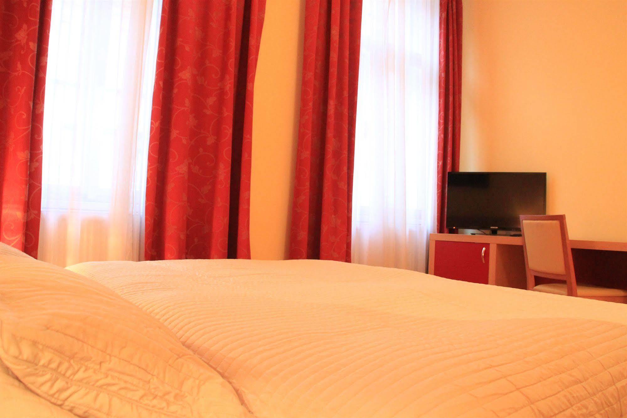 City Lounge 3*