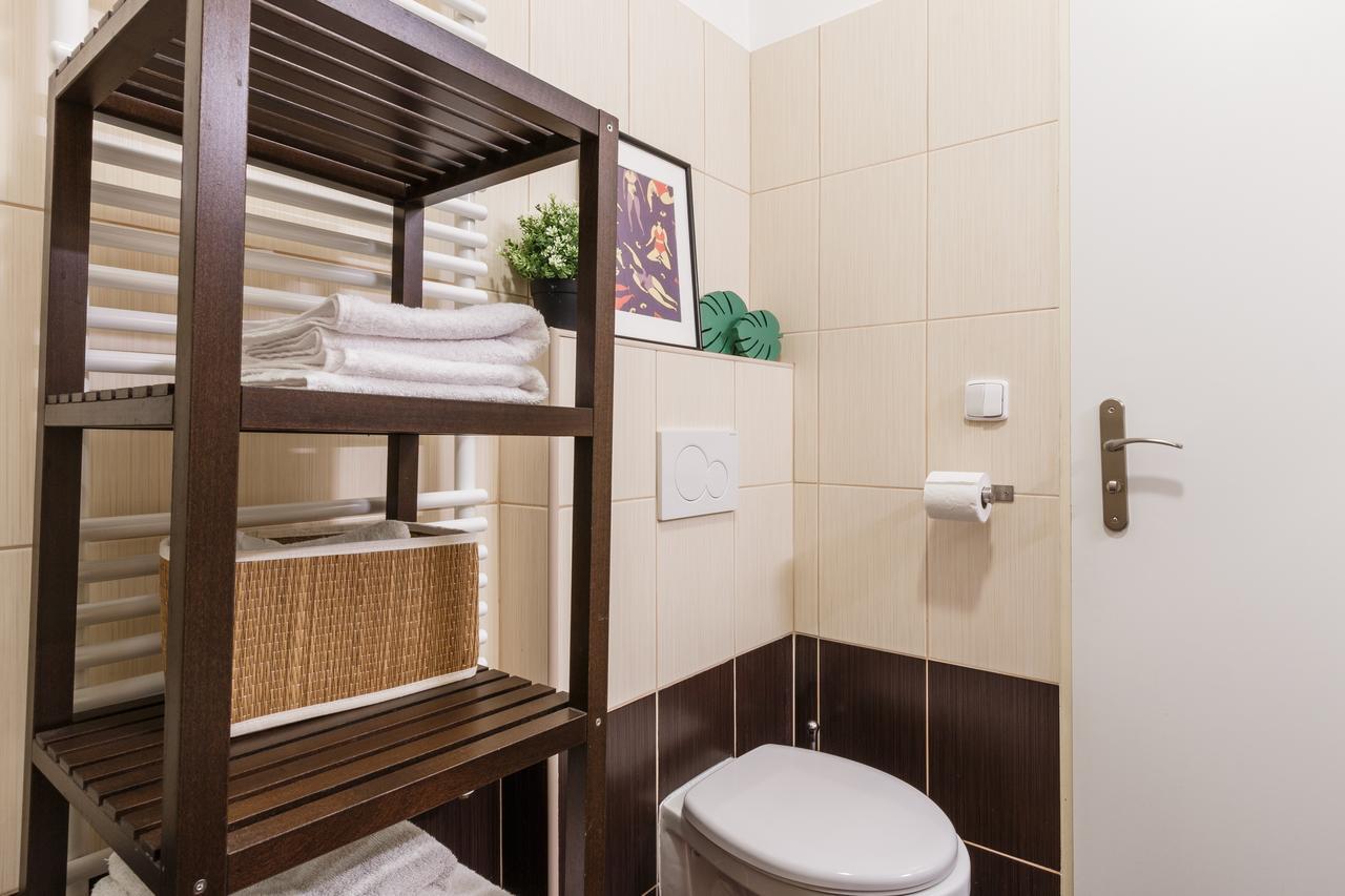 Slavikova Apartment *