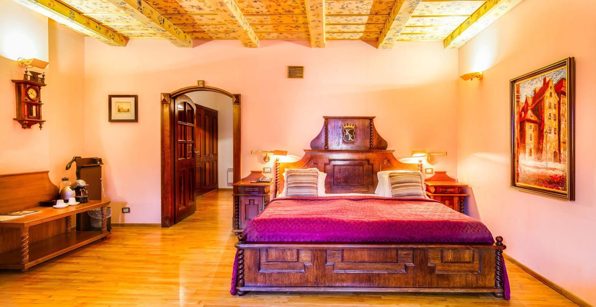 Hotell The King Charles 4*