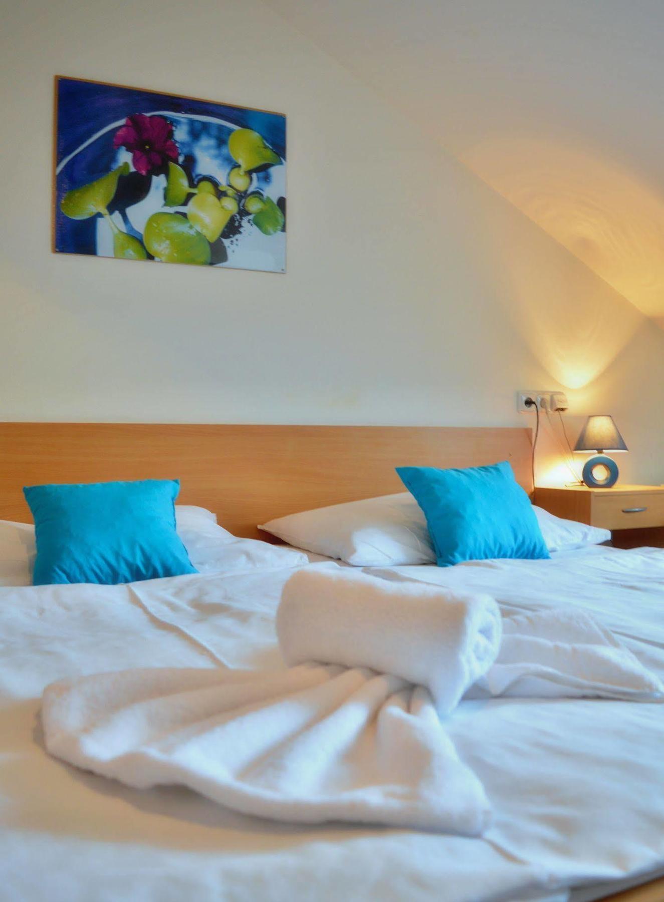 Claris Hotel 3*