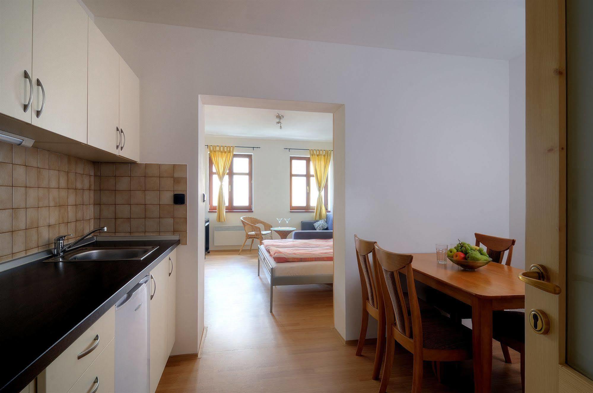 Family 6 * Prague