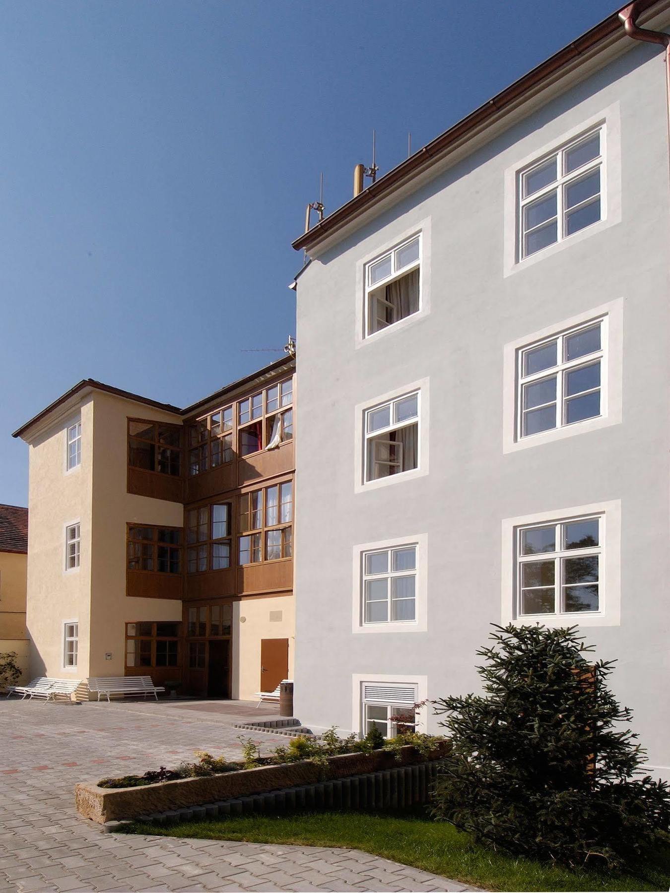 Ea Jeleni Dvur Castle 3*