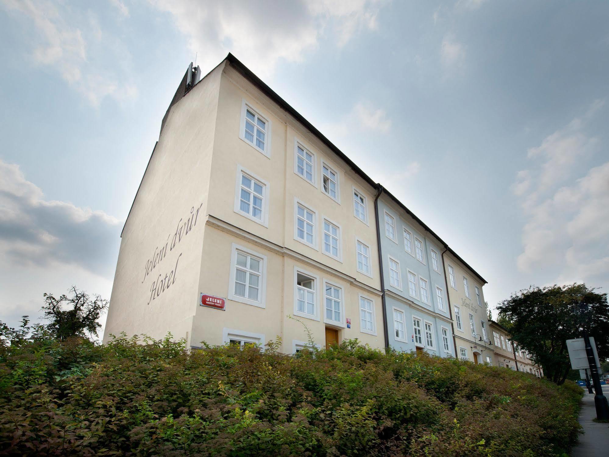 Hotell Ea Jeleni Dvur Castle 3*