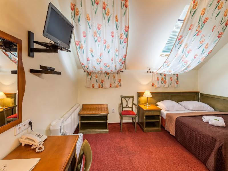 Hotel Augustus Et Otto Prag