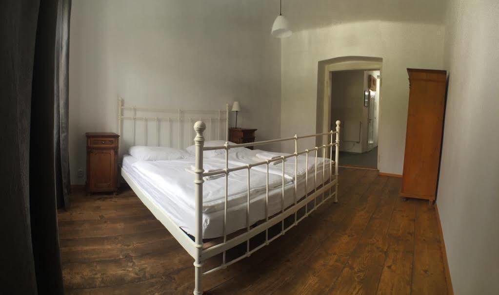 Family Lorenz & Coffee House Guest house 3*