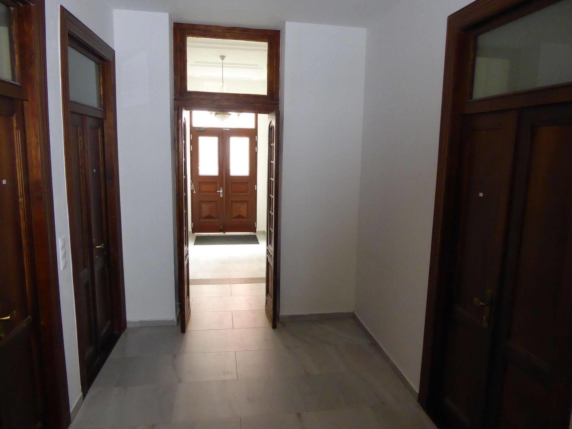 Apartment Victoria Design Stays - Apartment Slavojova *