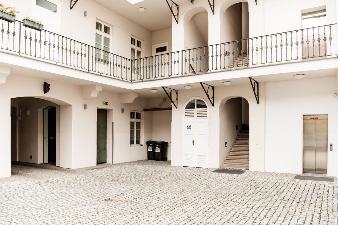 Gesse Kollarova Apartment *