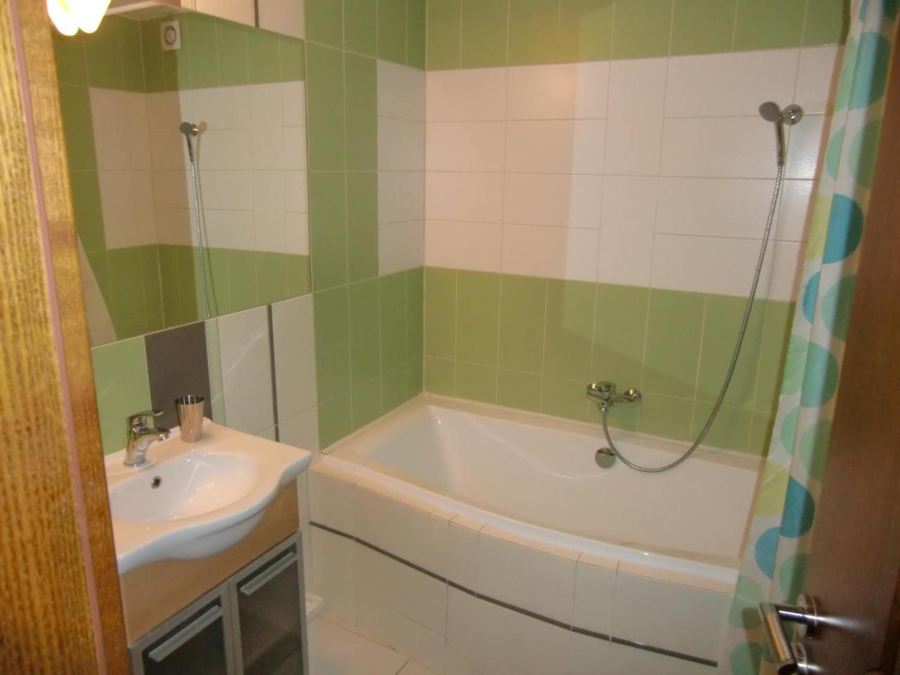Onefam Miru Vandrerhjem Prag