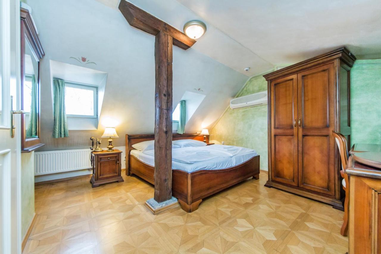U Jezulatka Hotell